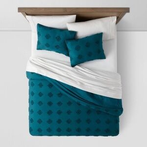 NWT F/Q Tufted Diamond Crinkle Duvet & Sham Set Dark Teal Blue - Threshold
